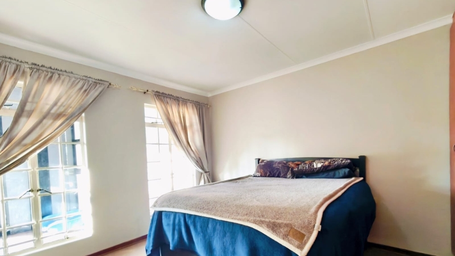 2 Bedroom Property for Sale in Grimbeeck Park North West